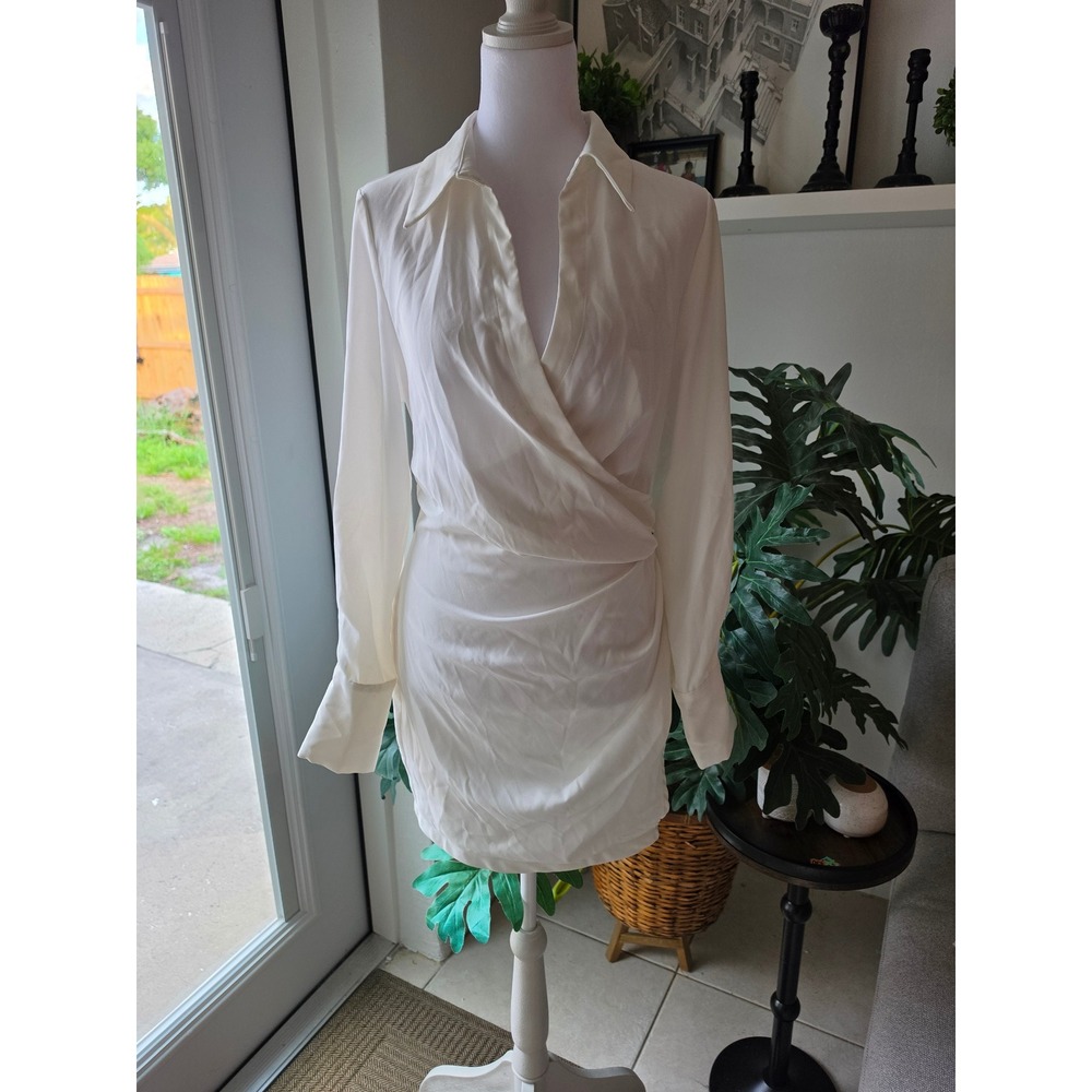 PrettyLittleThing White Long Sleeve Wrap Mini Dress Ruched Skirt Size 6 NEW